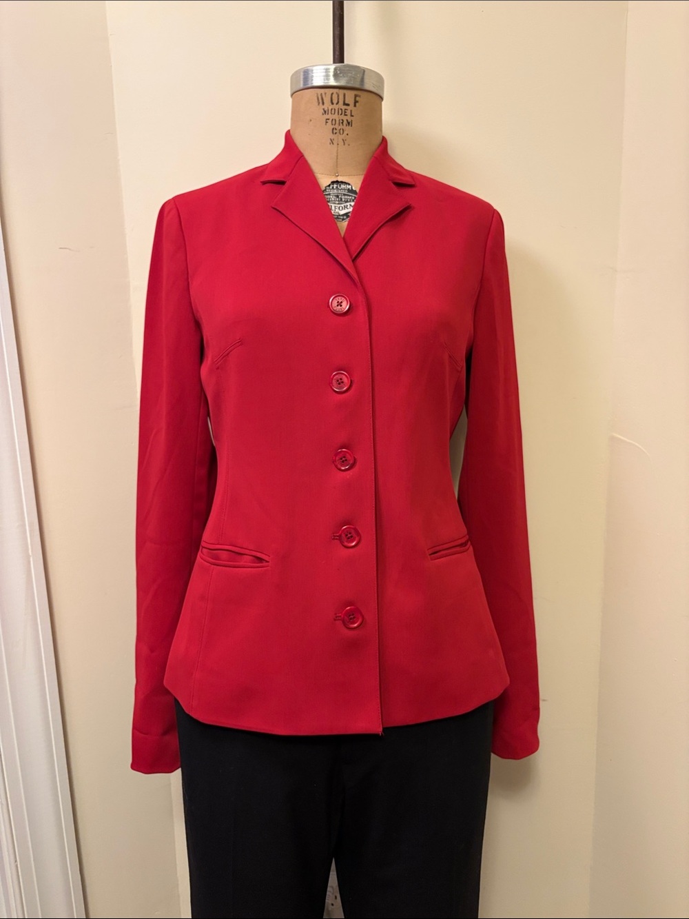 Yansi Fugel Red Fitted Button-Front Blazer